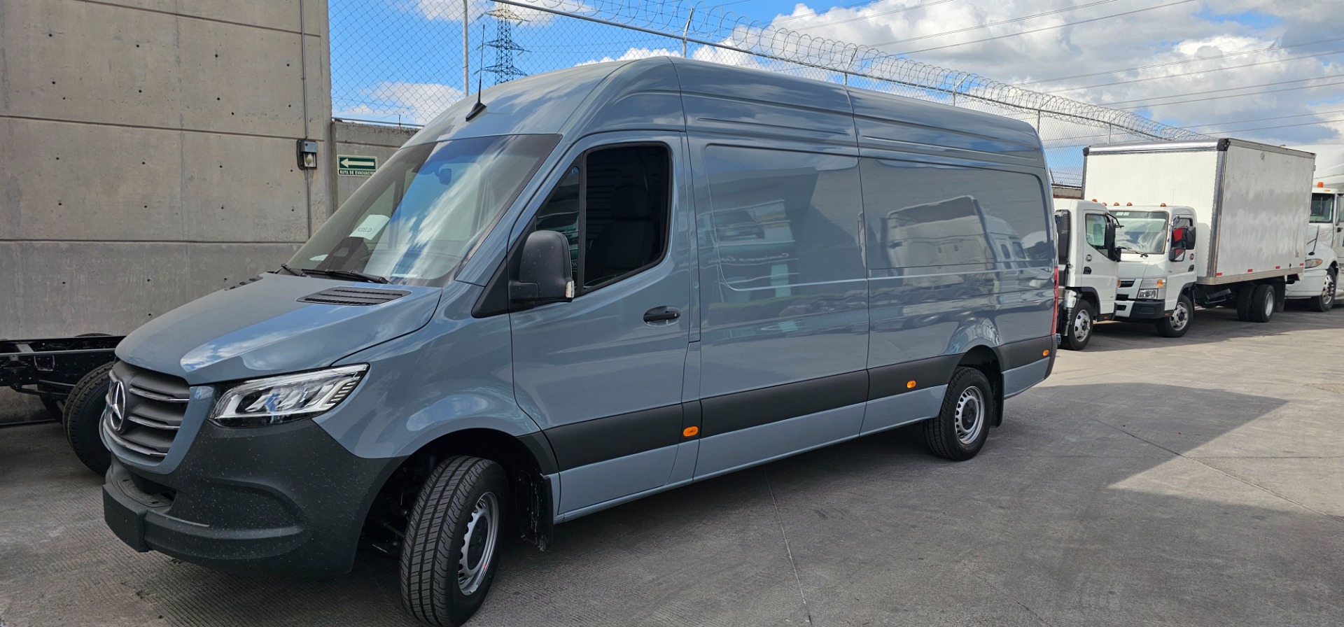 SPRINTER CARGO 417 LARGA PRO